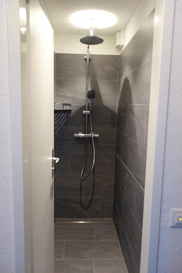 Haus Rhaetikon 1. Og, Links Apartment ดาวอส ภายนอก รูปภาพ