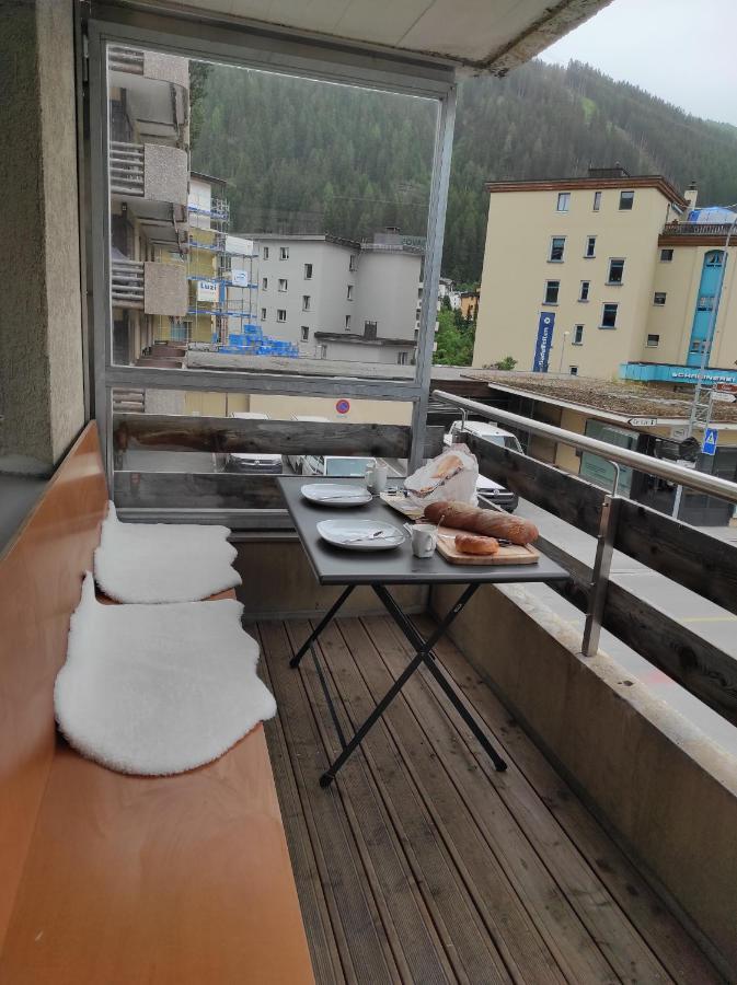 Haus Rhaetikon 1. Og, Links Apartment ดาวอส ภายนอก รูปภาพ